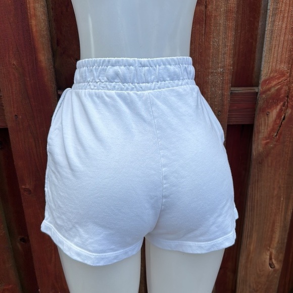 Zara Women's White Casual Shorts Size S - Picture 6 of 8